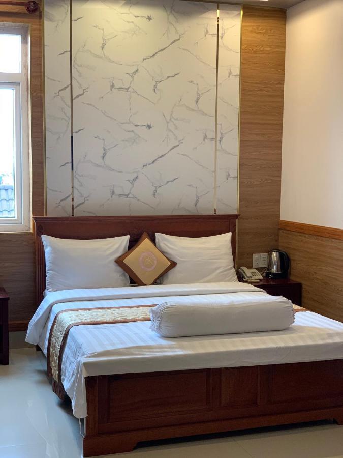 Phuc Hung 2 Hotel Rach Gia Esterno foto