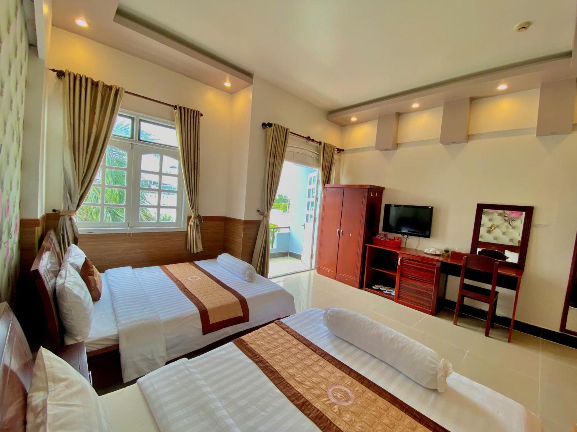 Phuc Hung 2 Hotel Rach Gia Esterno foto