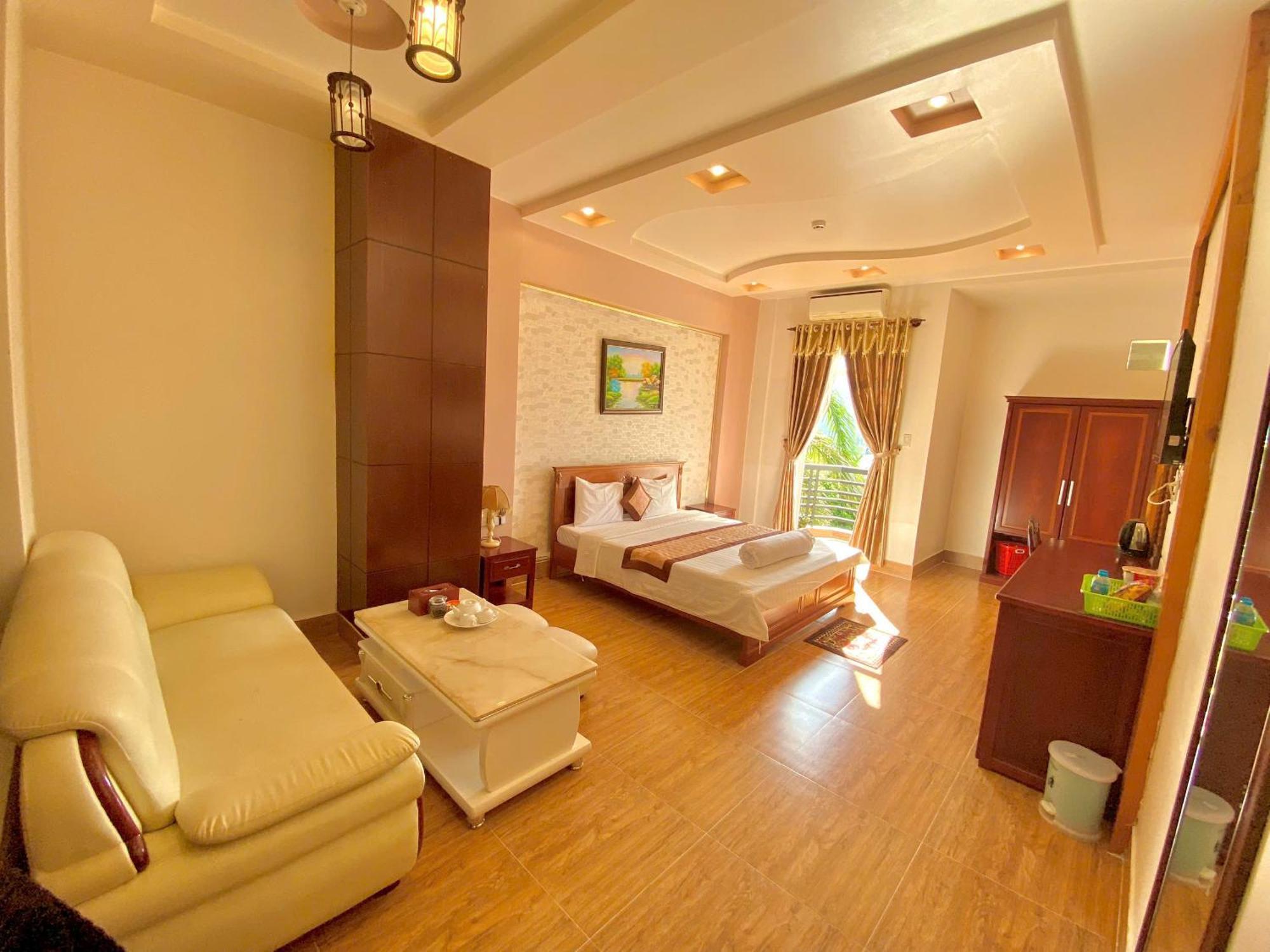 Phuc Hung 2 Hotel Rach Gia Esterno foto