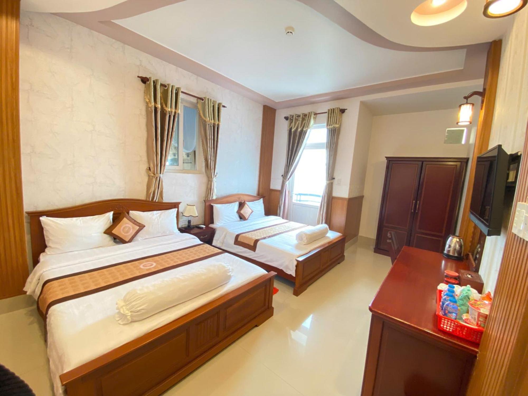 Phuc Hung 2 Hotel Rach Gia Esterno foto